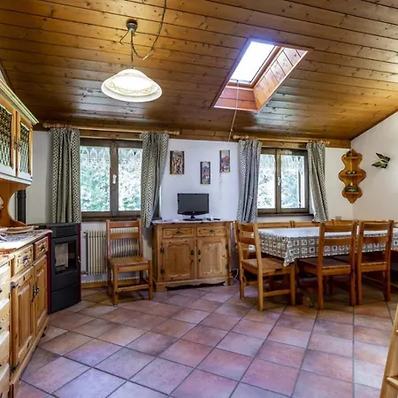 Scorpion Apartment